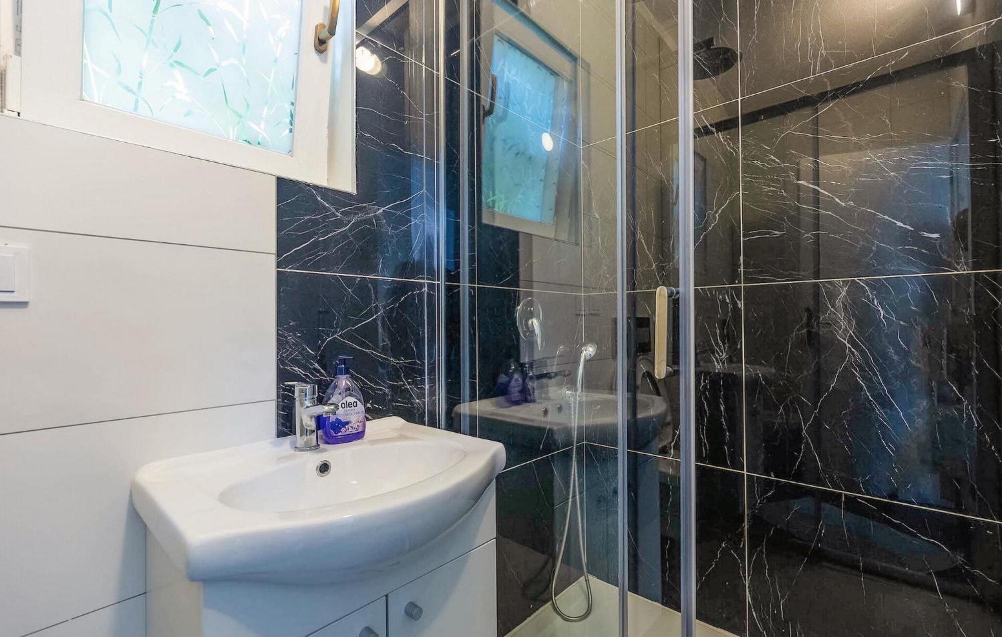 Vikendica 4 Bedroom In Rovinj