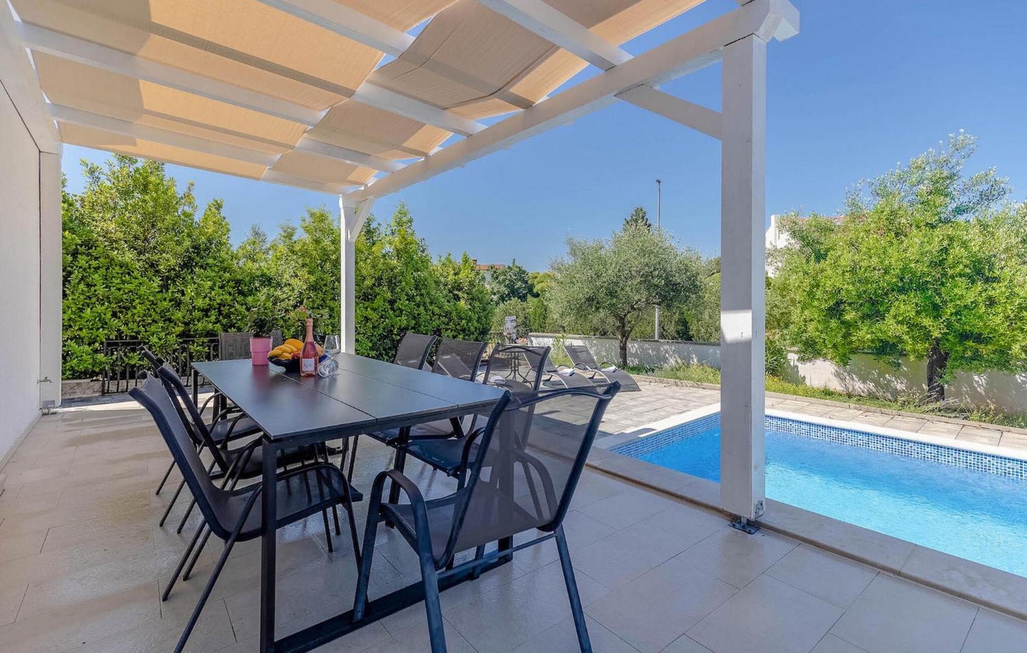Vikendica 4 Bedroom In Rovinj