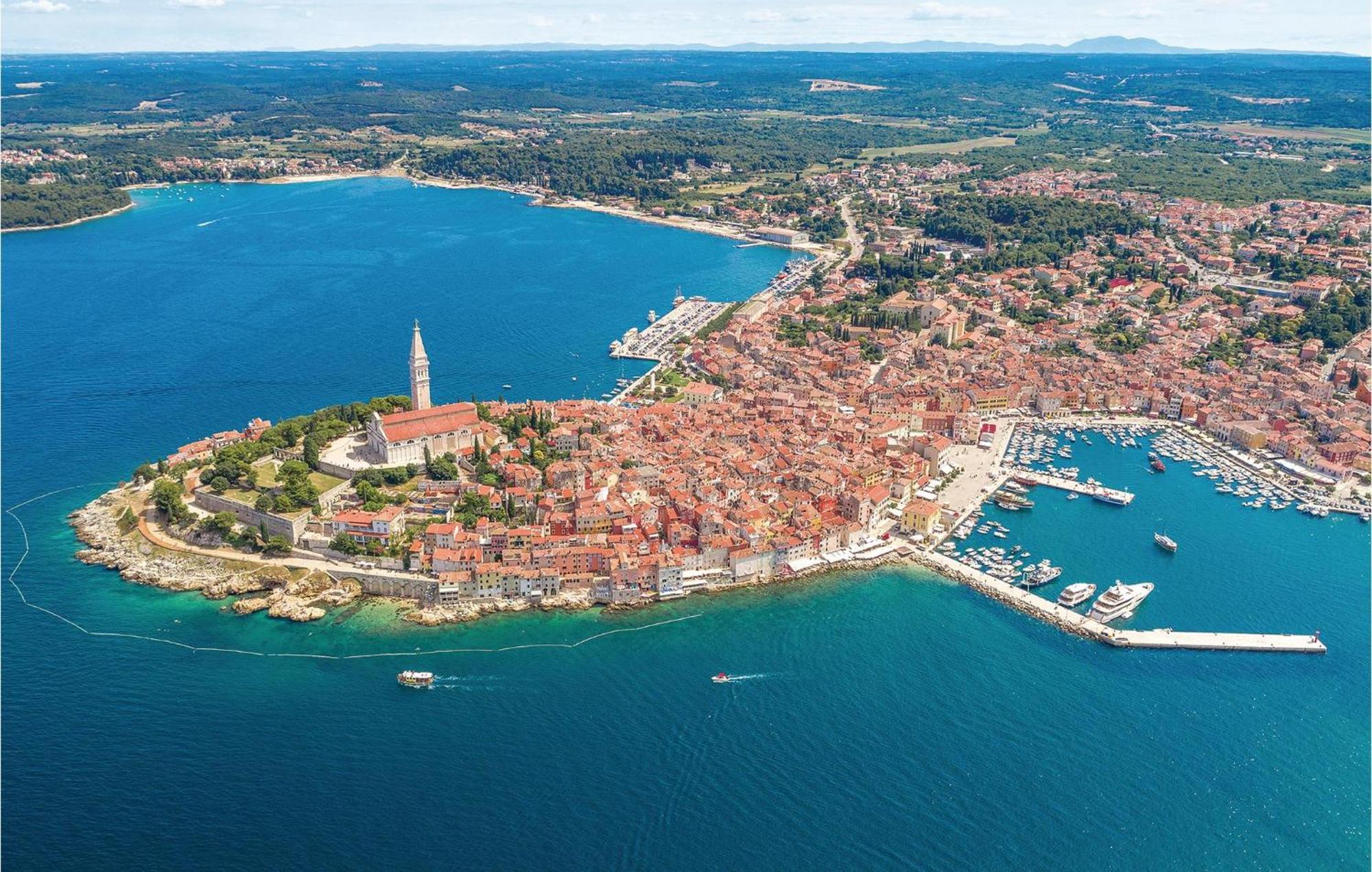 Vikendica 4 Bedroom In Rovinj